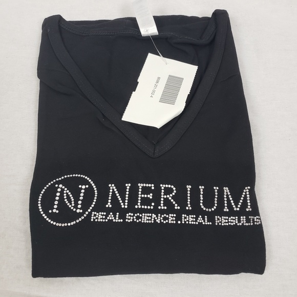 Nerium Bling, Stretchy Tee, NWT size L - Picture 3 of 4